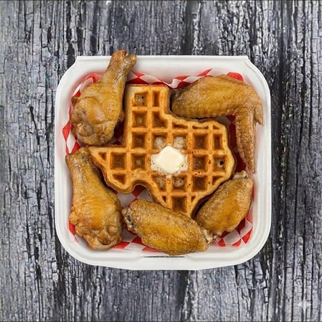 Wings & Waffle (Combo).