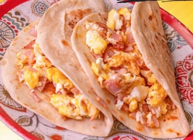 Jamón con Huevo (Ham & Egg) Big@$$ Burrito.